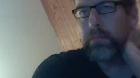 fromgermanywithlove1 online show from 11/17/25, 08:25