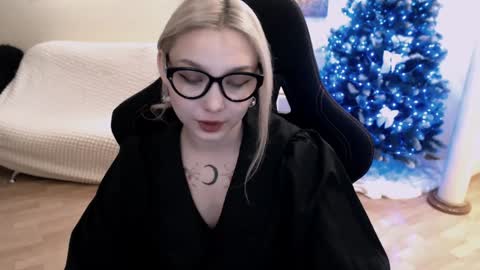 Lilith online show from 01/09/25, 06:06