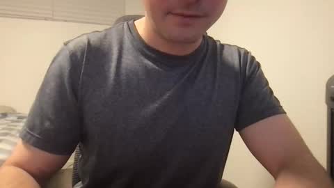 Snapshot of fromthebottomlick chatting on 04/28/26, 03:33 fromthebottom online show from 04/28/26, 03:33