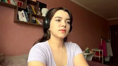 Emily online show from 10/12/25, 07:07