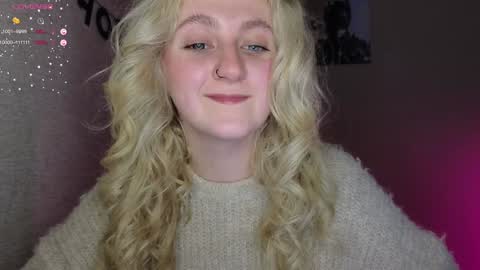 Snapshot of frosty_blueberries4 chatting on 12/05/24, 11:27 ANA online show from 12/05/24, 11:27