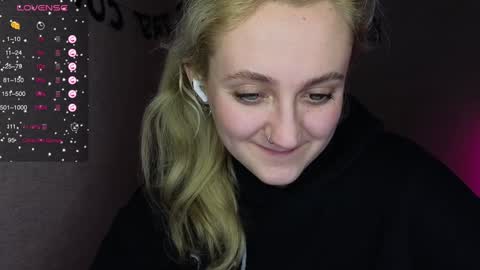 Snapshot of frosty_blueberries4 chatting on 12/26/24, 08:53 ANA online show from 12/26/24, 08:53