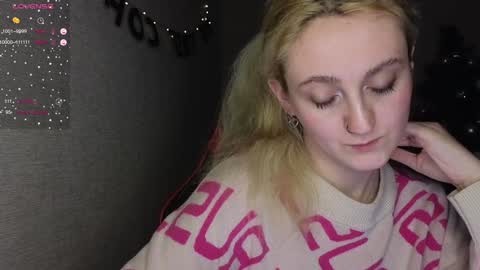 Snapshot of frosty_blueberries4 chatting on 01/12/25, 10:43 ANA online show from 01/12/25, 10:43