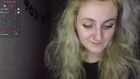 Snapshot of frosty_blueberries4 chatting on 01/25/25, 06:02 ANA online show from 01/25/25, 06:02