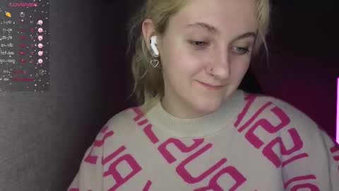 Snapshot of frosty_blueberries4 chatting on 02/22/25, 11:13 ANA online show from 02/22/25, 11:13