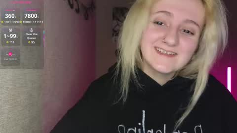 Snapshot of frosty_blueberries4 chatting on 03/03/25, 08:00 ANA online show from 03/03/25, 08:00