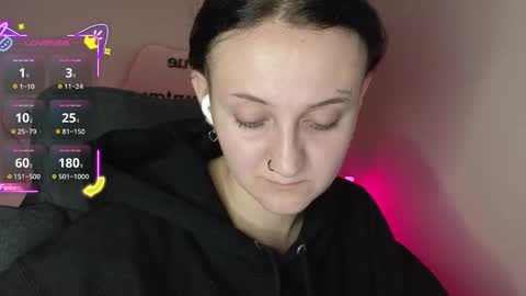 Snapshot of frosty_blueberries4 chatting on 09/08/25, 10:20 ANA online show from 09/08/25, 10:20