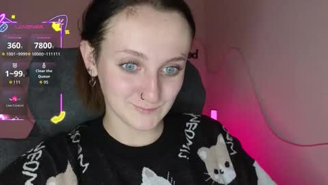 Snapshot of frosty_blueberries4 chatting on 10/16/25, 12:06 ANA online show from 10/16/25, 12:06