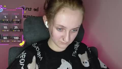 Snapshot of frosty_blueberries4 chatting on 11/08/25, 10:52 ANA online show from 11/08/25, 10:52