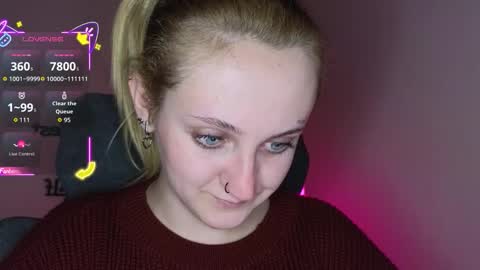 Snapshot of frosty_blueberries4 chatting on 11/15/25, 12:41 ANA online show from 11/15/25, 12:41