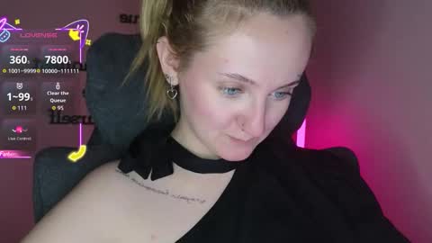 Snapshot of frosty_blueberries4 chatting on 11/28/25, 03:04 ANA online show from 11/28/25, 03:04