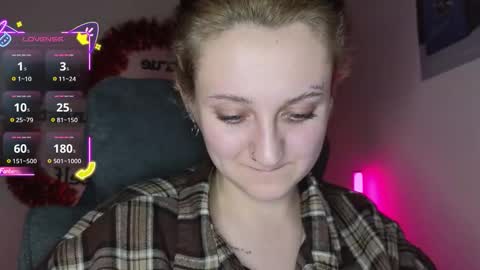 Snapshot of frosty_blueberries4 chatting on 12/19/25, 11:23 ANA online show from 12/19/25, 11:23