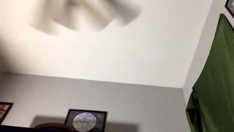 Snapshot of frozen232 chatting on 02/03/26, 07:02 Fabian online show from 02/03/26, 07:02