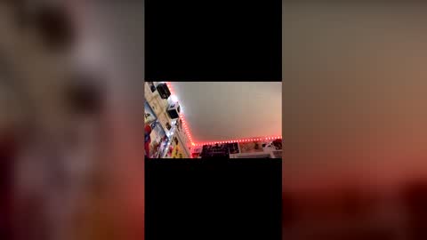 Snapshot of frozen232 chatting on 03/22/26, 09:23 Fabian online show from 03/22/26, 09:23