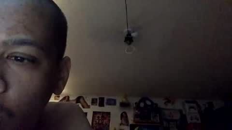 Snapshot of frozen232 chatting on 06/11/26, 06:33 Fabian online show from 06/11/26, 06:33
