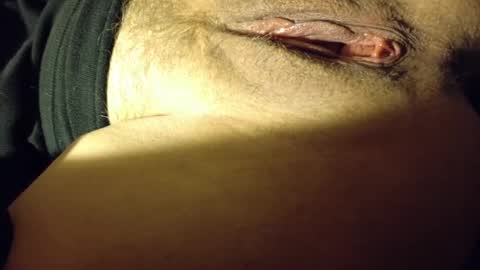 Snapshot of frumcake chatting on 12/16/25, 01:21 FrumCake online show from 12/16/25, 01:21