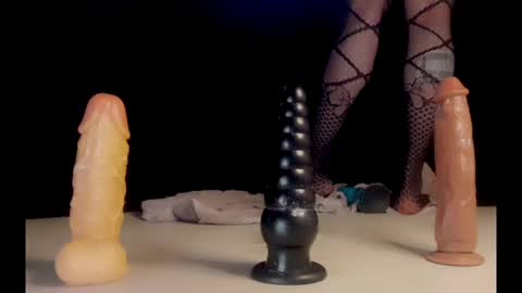 Snapshot of frys96 chatting on 04/25/26, 11:46 frys96 online show from 04/25/26, 11:46