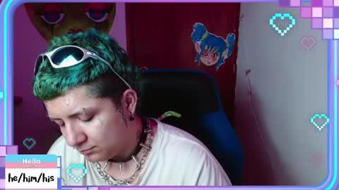 Snapshot of ftmbiggestclit chatting on 02/12/25, 10:03 Kevin online show from 02/12/25, 10:03