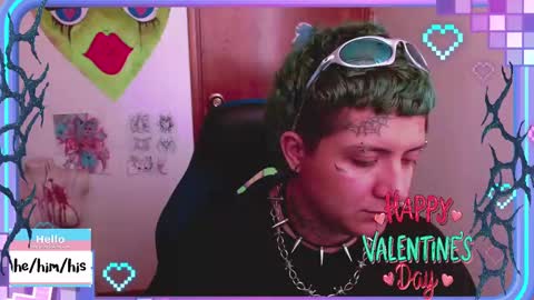 Snapshot of ftmbiggestclit chatting on 02/14/25, 12:57 Kevin online show from 02/14/25, 12:57