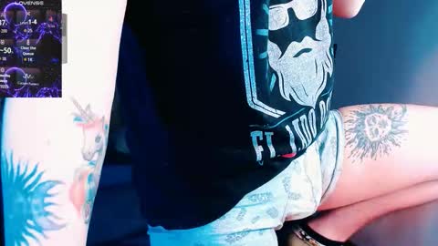          HEHIM  online show from 11/17/25, 10:54