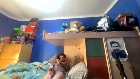 Snapshot of fualnitohd chatting on 04/19/26, 03:55 fualnitohd online show from 04/19/26, 03:55