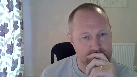 Snapshot of fuck_buddy_uk chatting on 04/22/26, 12:50 Fuck Buddy UK online show from 04/22/26, 12:50