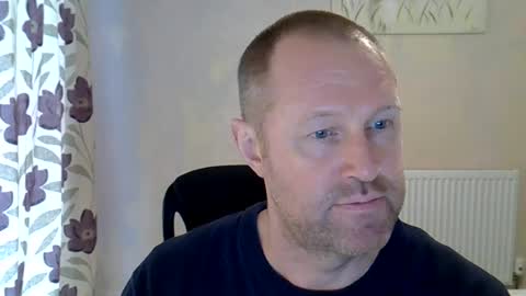 Snapshot of fuck_buddy_uk chatting on 06/18/26, 12:42 Fuck Buddy UK online show from 06/18/26, 12:42