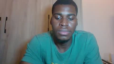 Snapshot of fuck_buoy chatting on 12/21/25, 08:32 Prince online show from 12/21/25, 08:32