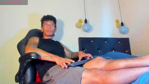 Snapshot of fuck_hardlove chatting on 01/06/25, 10:47 Ricardodominic 1 MODELO INDEPENDIENTE online show from 01/06/25, 10:47