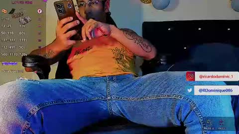 Snapshot of fuck_hardlove chatting on 02/28/25, 04:43 Ricardodominic 1 MODELO INDEPENDIENTE online show from 02/28/25, 04:43