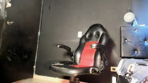 Ricardodominic 1   MODELO INDEPENDIENTE online show from 05/23/26, 06:34