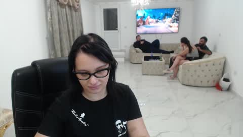 Angelique online show from 12/01/24, 07:36