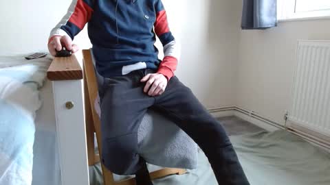 Snapshot of fuckbeatb chatting on 01/14/26, 12:44 fuckbeatb online show from 01/14/26, 12:44