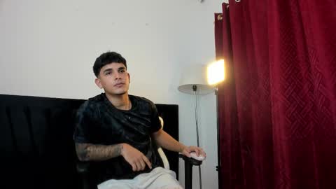 Snapshot of fuckboyca chatting on 10/15/25, 03:28 fuckboyca online show from 10/15/25, 03:28