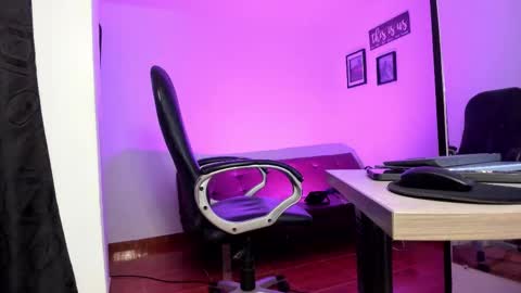 SERGIO THE SEX LAWYER online show from 10/31/25, 09:16