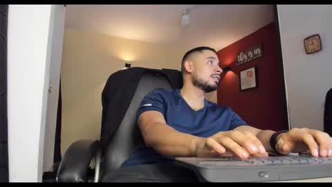 SERGIO THE SEX LAWYER online show from 11/25/25, 10:43