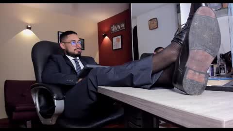 Snapshot of fuckerwate chatting on 02/25/26, 03:27 SERGIO THE SEX LAWYER online show from 02/25/26, 03:27