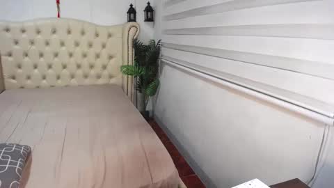 Snapshot of fuckgirl4you chatting on 12/14/24, 10:28 khalifa online show from 12/14/24, 10:28