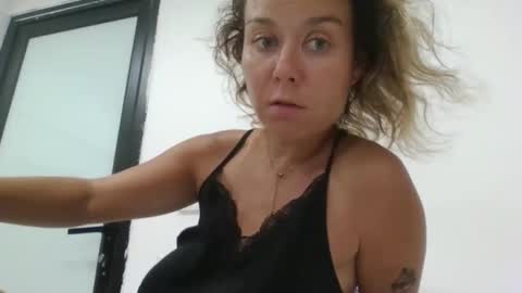 Snapshot of fuckhard4you chatting on 05/02/26, 05:51 La online show from 05/02/26, 05:51