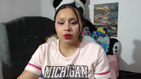 Mia and Gary  online show from 12/16/24, 03:19