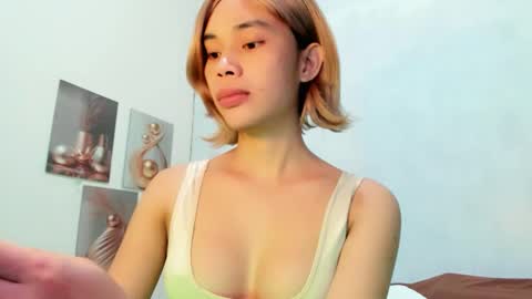 Snapshot of fuckingsexy143 chatting on 05/04/26, 02:46 fuckingsexy143 online show from 05/04/26, 02:46