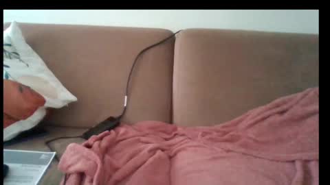 Snapshot of fuckistanbul chatting on 12/24/24, 10:44 Bruchus online show from 12/24/24, 10:44