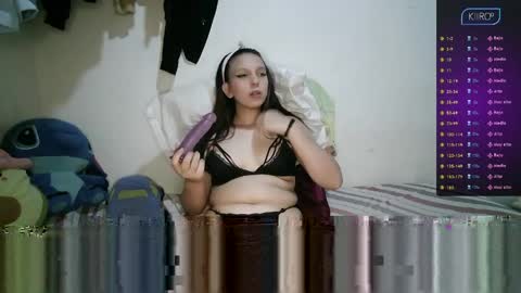 Snapshot of fuckmyveneca chatting on 05/07/26, 12:27 fuckmyveneca online show from 05/07/26, 12:27
