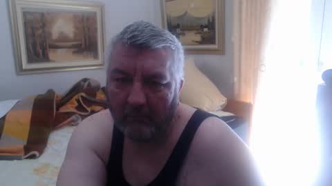 Snapshot of fukingcrazy chatting on 02/27/26, 11:43 fukingcrazy online show from 02/27/26, 11:43