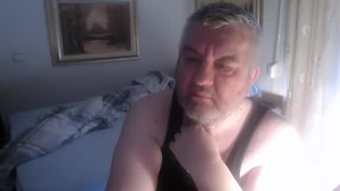 Snapshot of fukingcrazy chatting on 04/10/26, 08:19 fukingcrazy online show from 04/10/26, 08:19