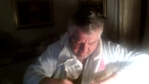 Snapshot of fukingcrazy chatting on 04/19/26, 06:43 fukingcrazy online show from 04/19/26, 06:43