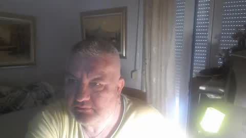 Snapshot of fukingcrazy chatting on 05/25/26, 05:57 fukingcrazy online show from 05/25/26, 05:57