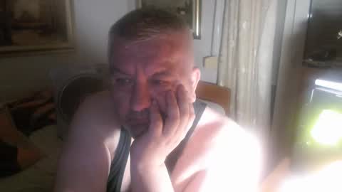 Snapshot of fukingcrazy chatting on 06/05/26, 10:59 fukingcrazy online show from 06/05/26, 10:59