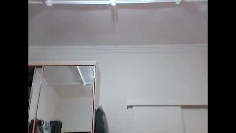 Snapshot of full4cefull chatting on 02/21/25, 01:55 Pizzaz online show from 02/21/25, 01:55