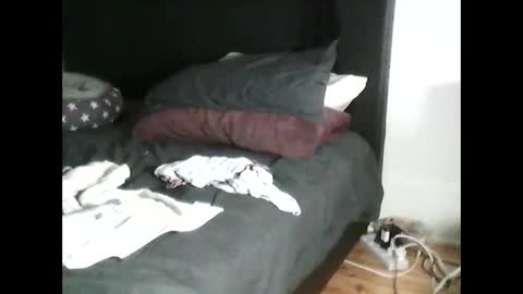 Snapshot of full4cefull chatting on 02/21/25, 06:26 Pizzaz online show from 02/21/25, 06:26